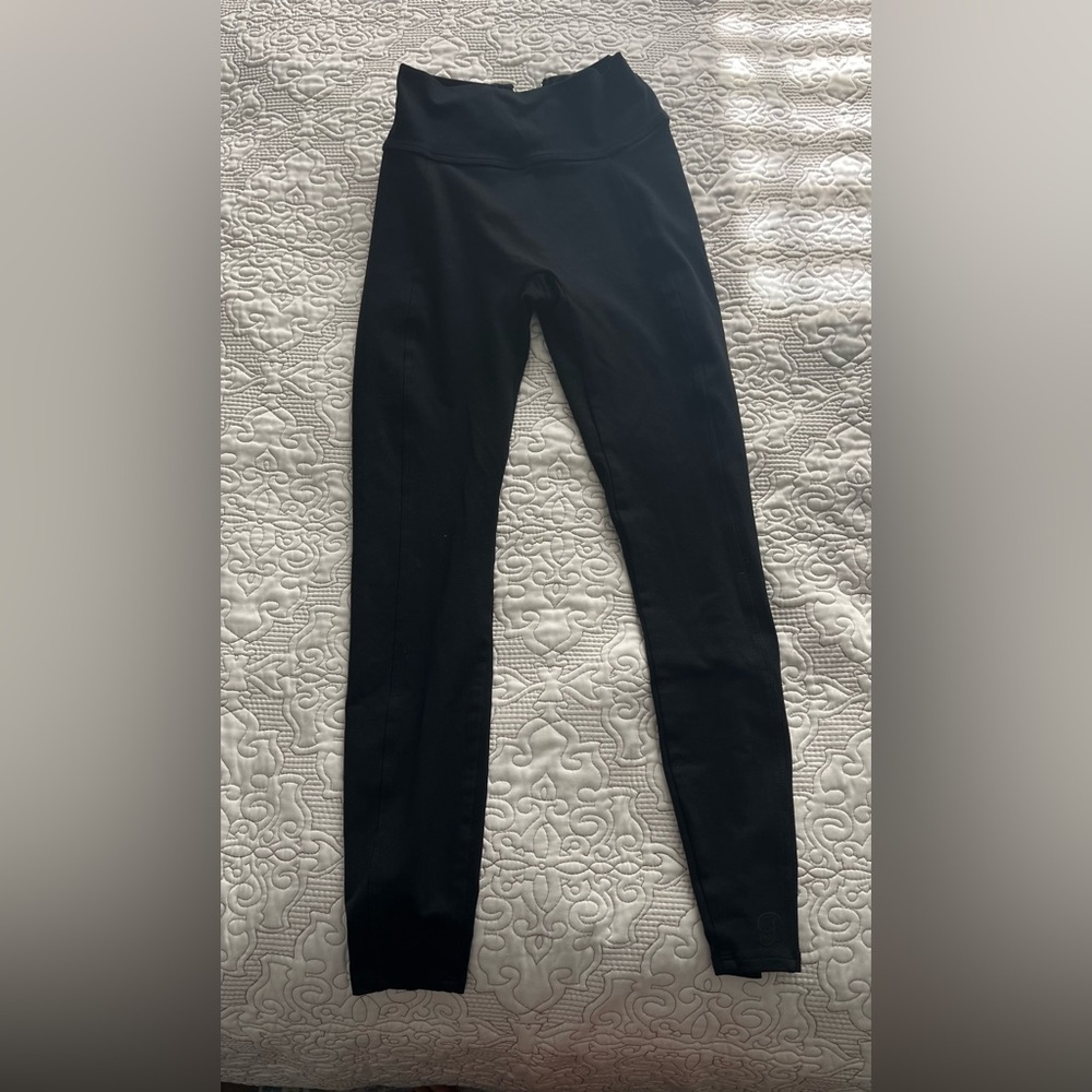 Bombshell sportswear black gold V leggings